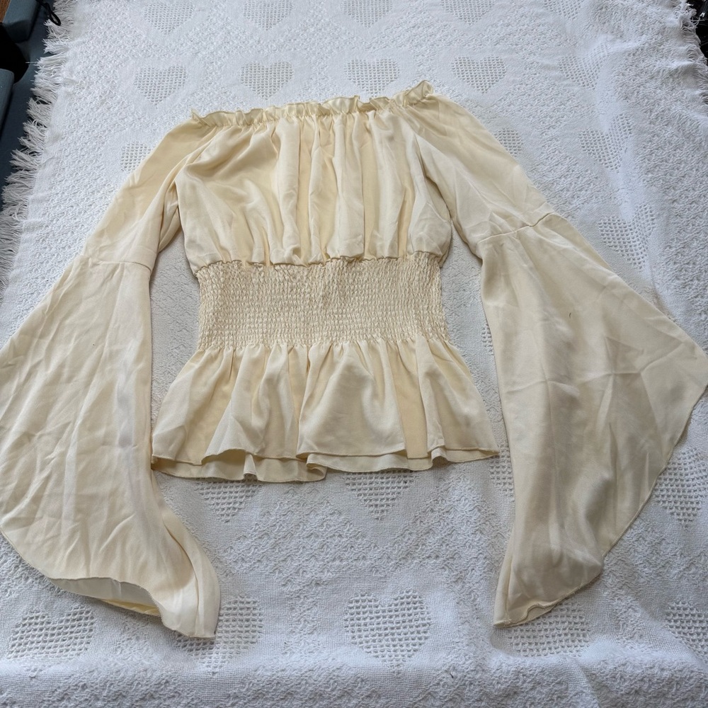 Renaissance Off the Shoulder Bell Sleeve Flowy Shirt (L?XL?) - Picture 3 of 5